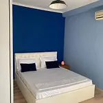 Modern Cozy W/in 10 Min Walk From Main Square Lägenhet Tirana