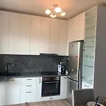 Modern Cozy W/in 10 Min Walk From Main Square Lägenhet Tirana