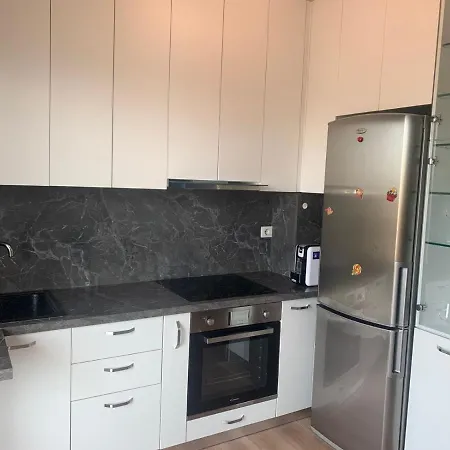 Modern Cozy W/in 10 Min Walk From Main Square