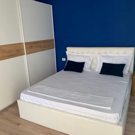 Modern Cozy W/in 10 Min Walk From Main Square
